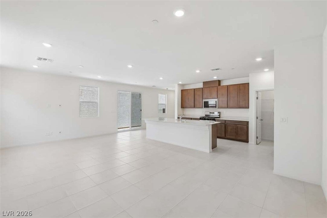 2707 Cibola Forest Street