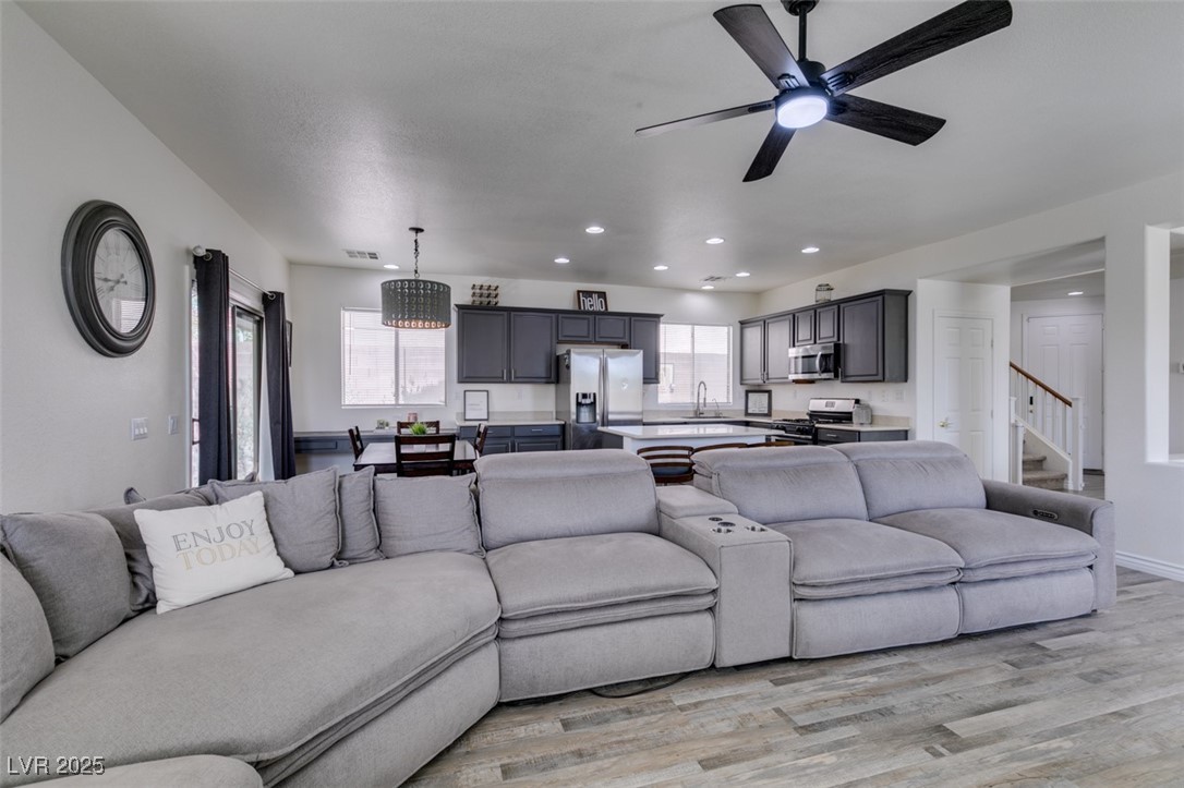 North Las Vegas, Nevada 89081, United States, 4 Bedrooms Bedrooms, ,3 BathroomsBathrooms,Residential,Active,182492