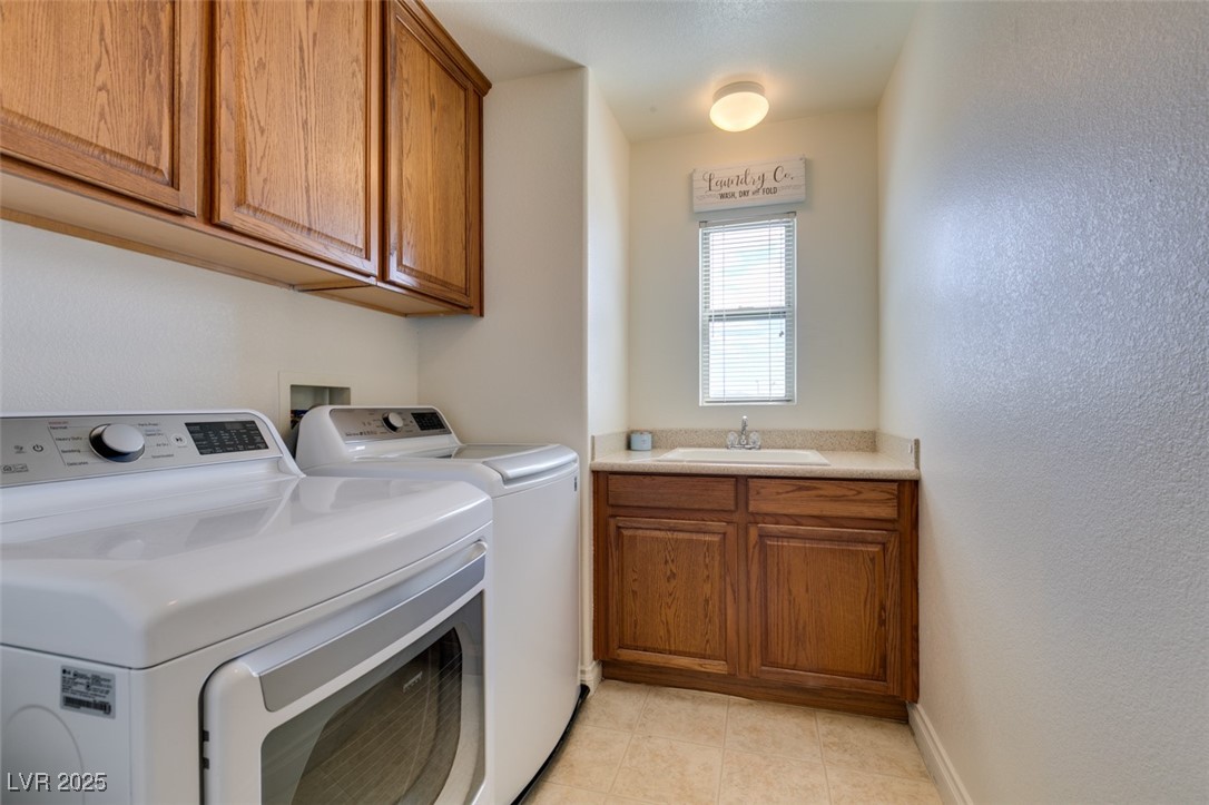 North Las Vegas, Nevada 89081, United States, 4 Bedrooms Bedrooms, ,3 BathroomsBathrooms,Residential,Active,182492