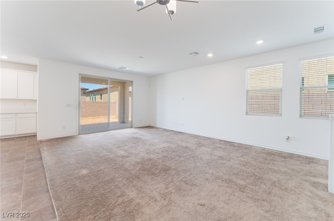 2767 Lindsey Springs Street, Las Vegas, Nevada image 10