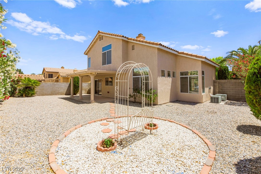1540 Singing Bird Lane