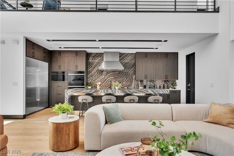 16 Canyon Shores Place Henderson NV 89011