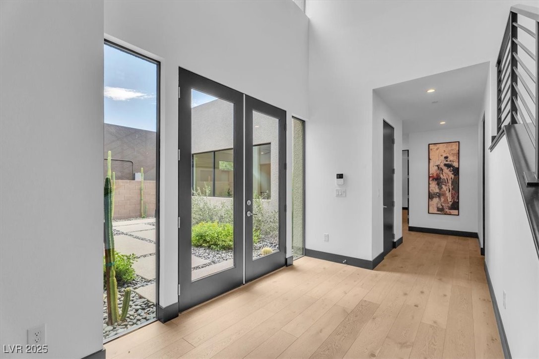 16 Canyon Shores Place