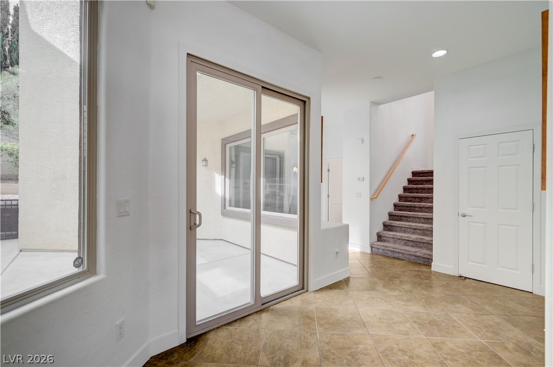 327 Hollins Hall Street