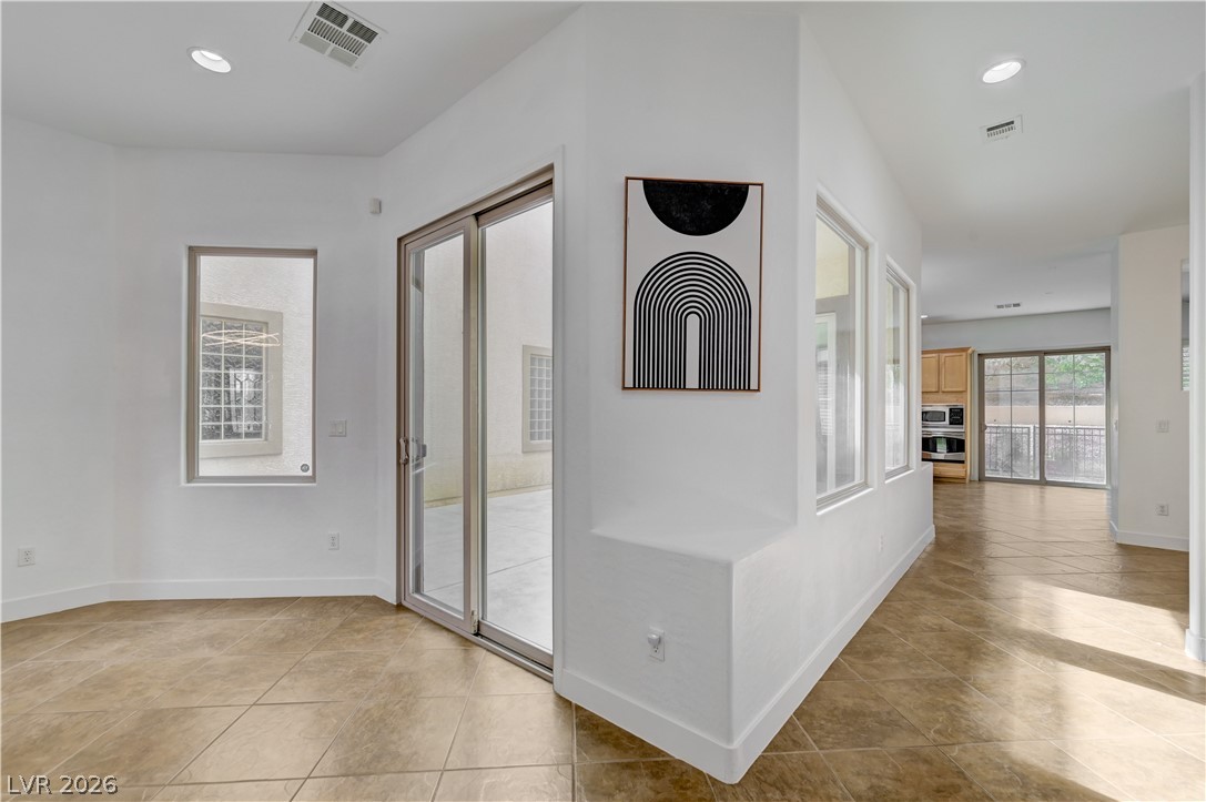 327 Hollins Hall Street