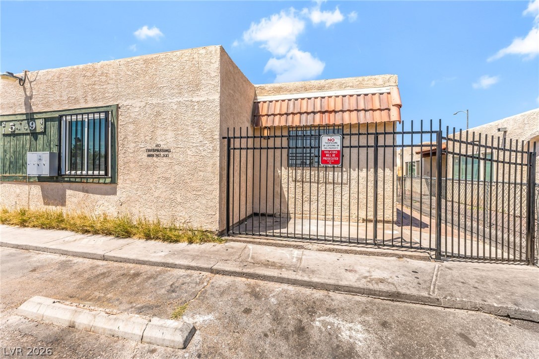 5309 W Cheyenne Avenue 3