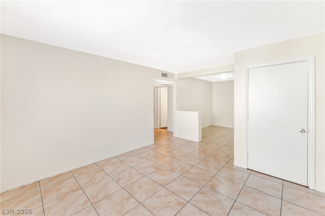 5309 W Cheyenne Avenue 3