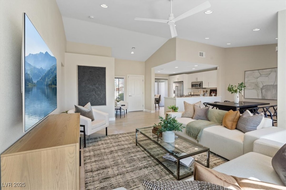 Las Vegas, Nevada 89134, United States, 2 Bedrooms Bedrooms, ,2 BathroomsBathrooms,Residential,Active,216124