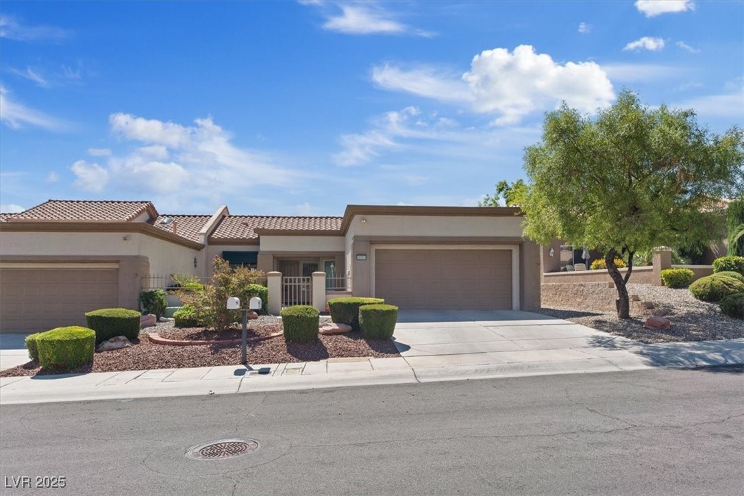 Las Vegas, Nevada 89134, United States, 2 Bedrooms Bedrooms, ,2 BathroomsBathrooms,Residential,Active,216124 Las Vegas, Nevada 89134, United States, 2 Bedrooms Bedrooms, ,2 BathroomsBathrooms,Residential,Active,216124