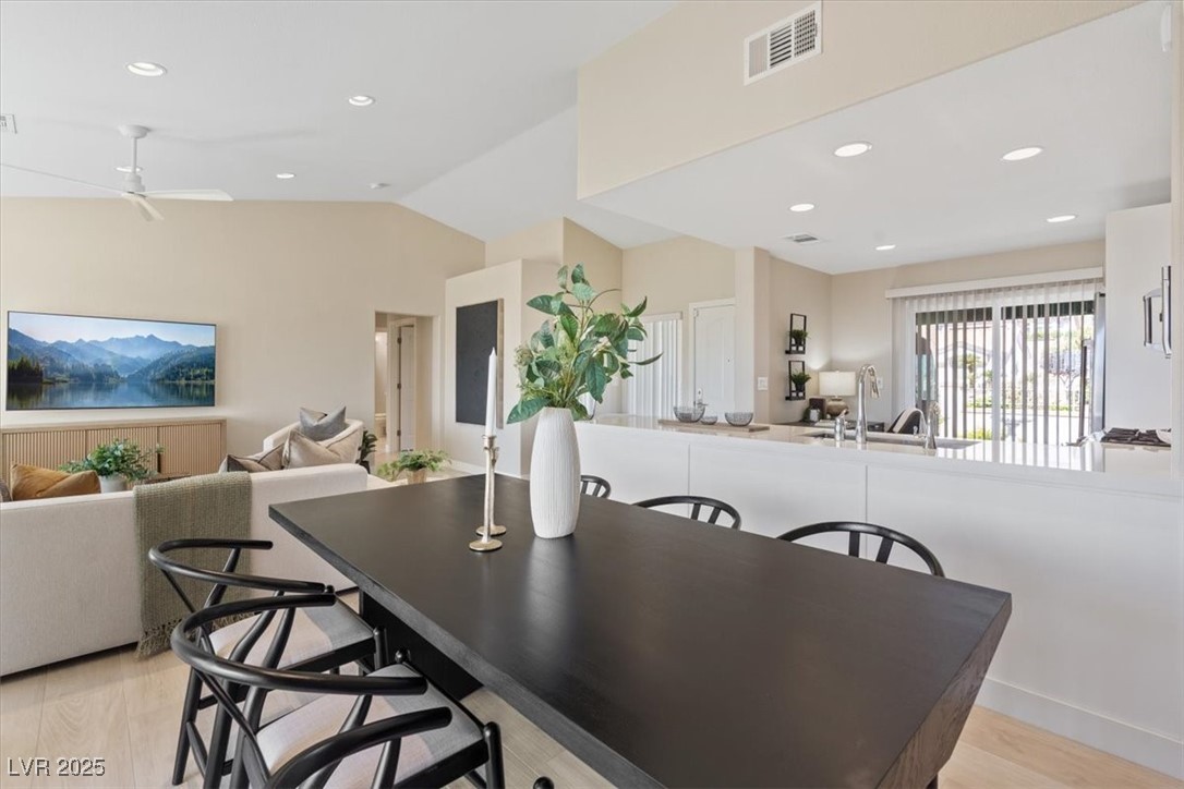 Las Vegas, Nevada 89134, United States, 2 Bedrooms Bedrooms, ,2 BathroomsBathrooms,Residential,Active,216124