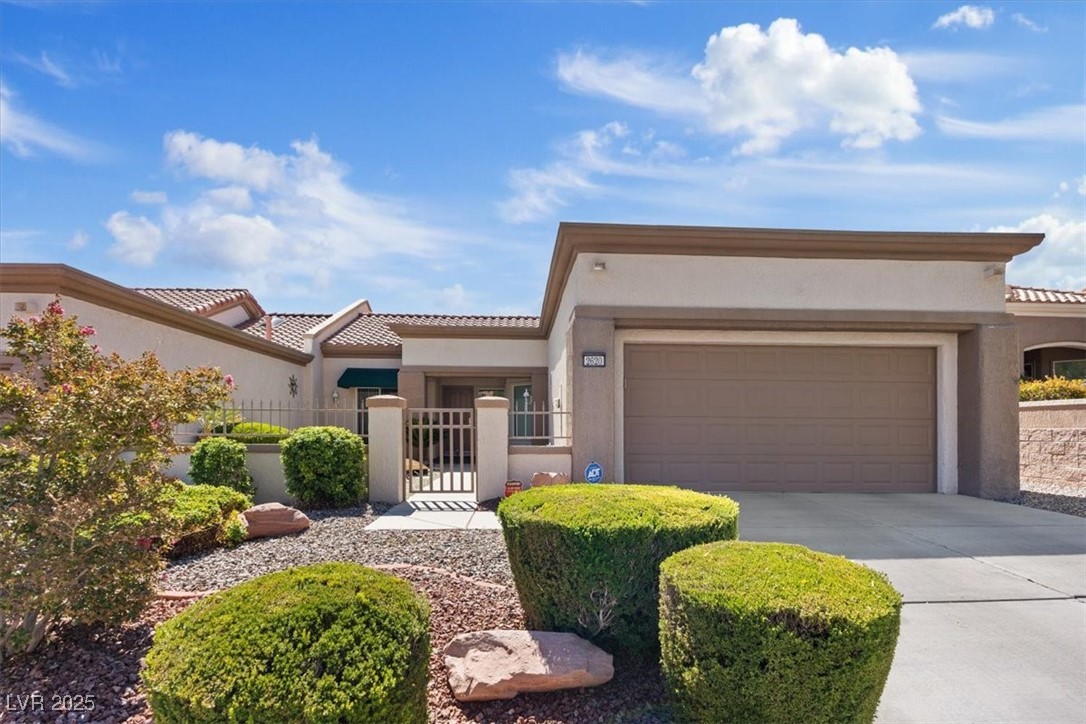 Las Vegas, Nevada 89134, United States, 2 Bedrooms Bedrooms, ,2 BathroomsBathrooms,Residential,Active,216124