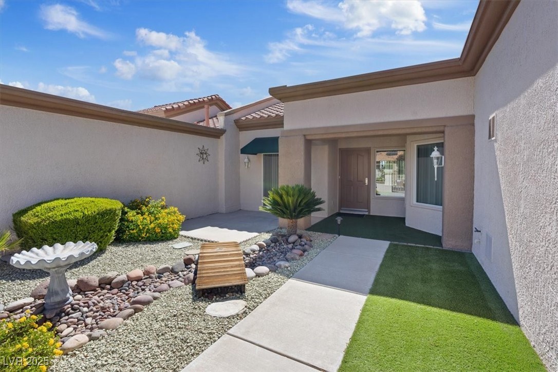 Las Vegas, Nevada 89134, United States, 2 Bedrooms Bedrooms, ,2 BathroomsBathrooms,Residential,Active,216124