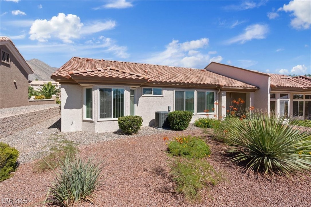 Las Vegas, Nevada 89134, United States, 2 Bedrooms Bedrooms, ,2 BathroomsBathrooms,Residential,Active,216124