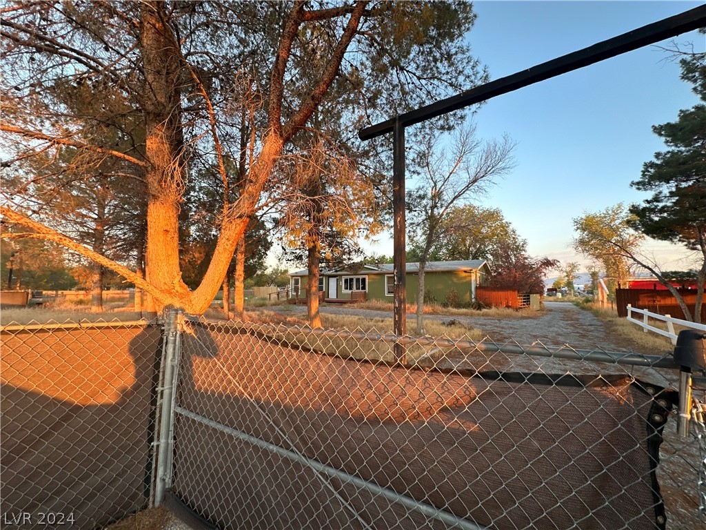 View Pahrump, NV 89048 mobile home