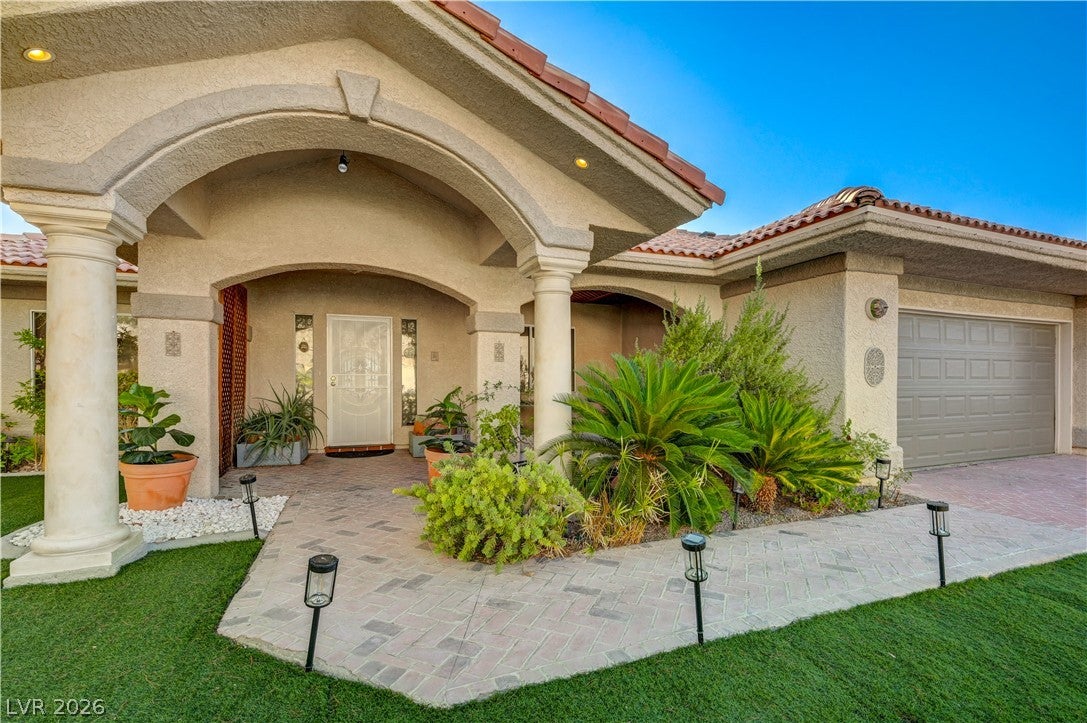 1941 Napoleon Drive