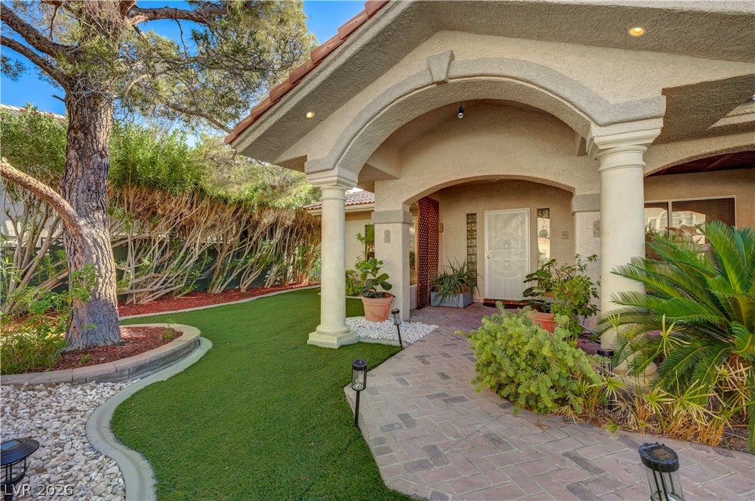 1941 Napoleon Drive