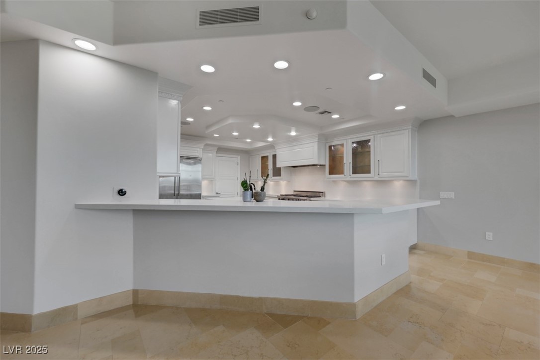 9103 Alta Drive 404