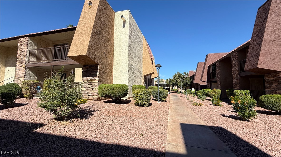 4370 Sandy River Drive 24