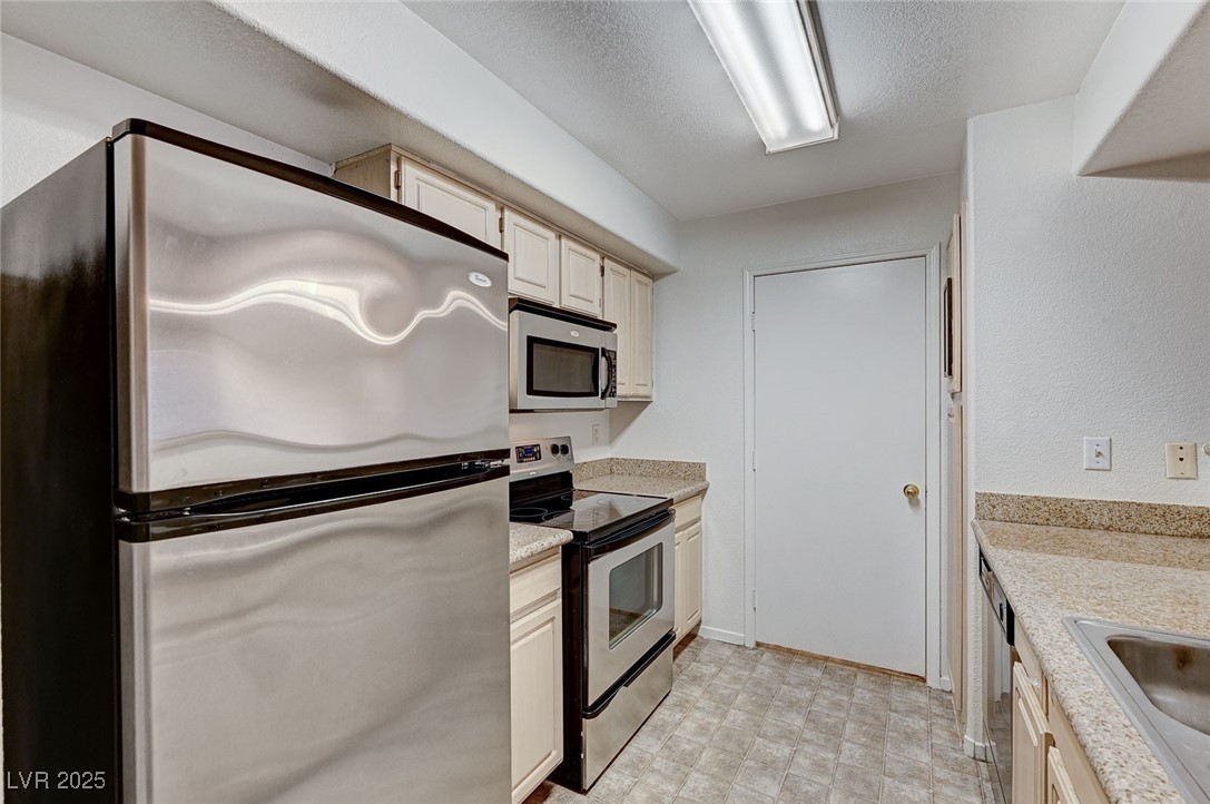 555 E Silverado Ranch Boulevard #2086, Las Vegas, Nevada image 22
