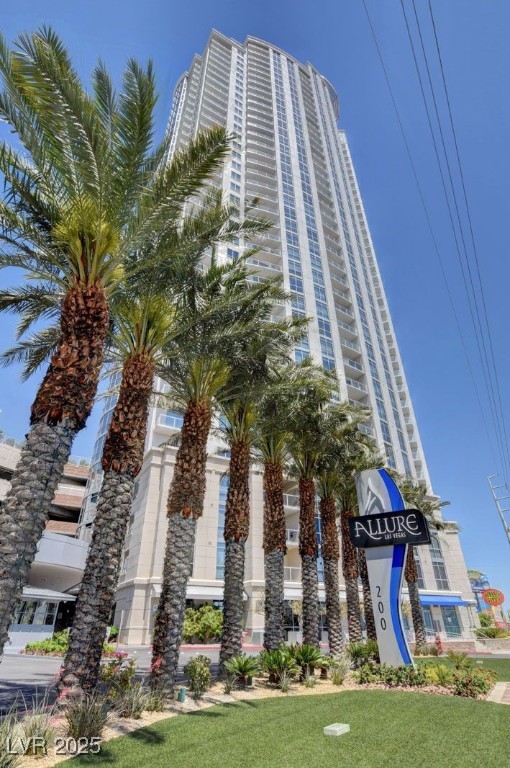200 W Sahara Avenue 1808