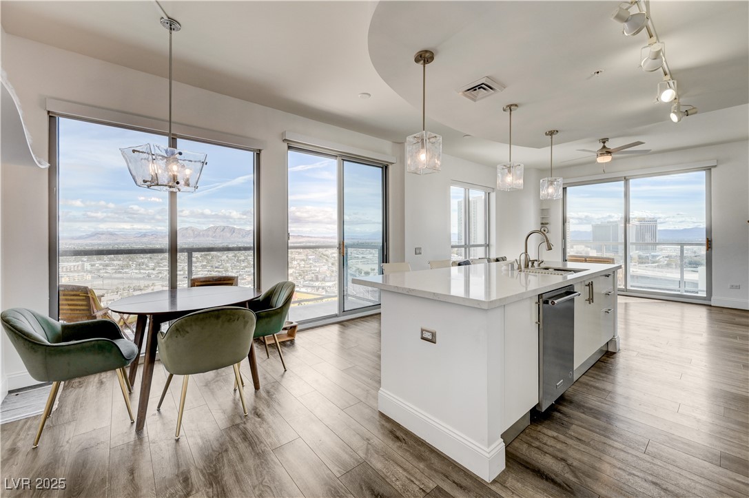 200 W Sahara Avenue 1808