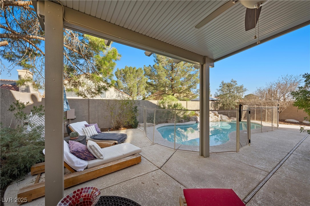 Las Vegas, Nevada 89117, United States, 4 Bedrooms Bedrooms, ,3 BathroomsBathrooms,Residential,Active,79187