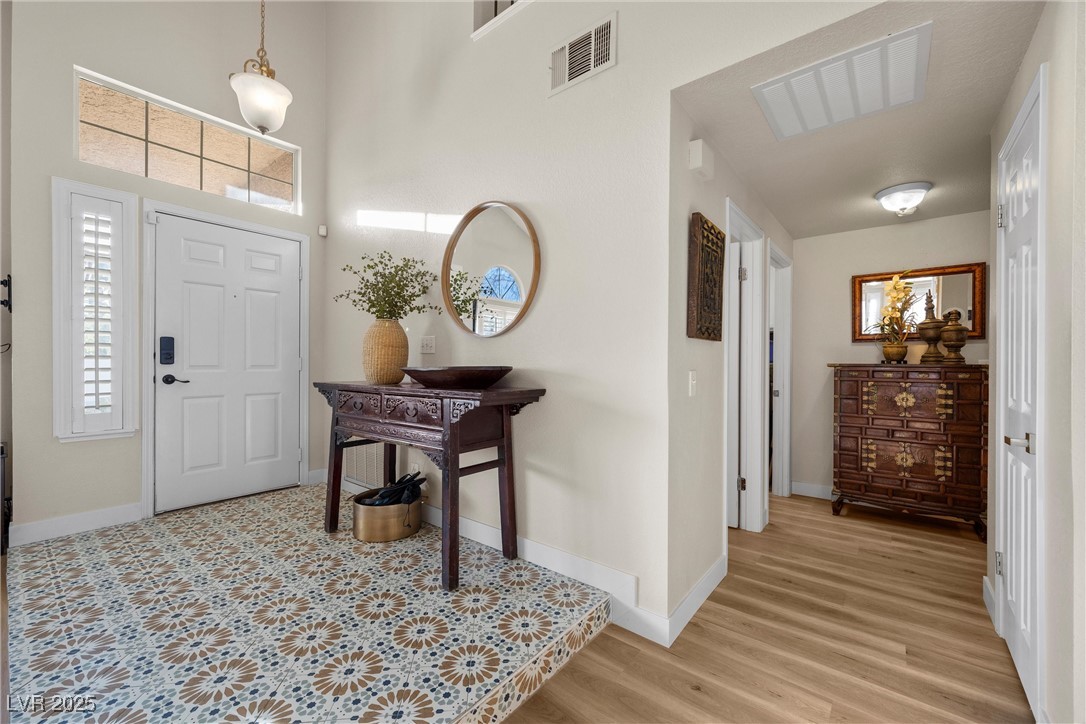 Las Vegas, Nevada 89117, United States, 4 Bedrooms Bedrooms, ,3 BathroomsBathrooms,Residential,Active,79187