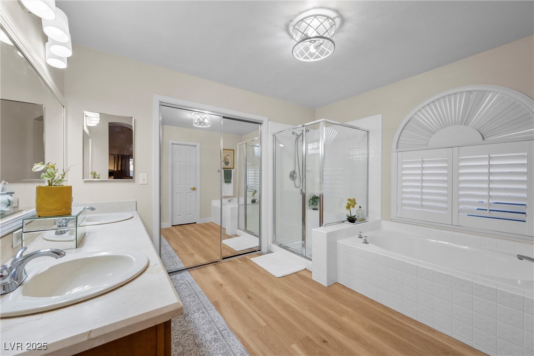 Las Vegas, Nevada 89117, United States, 4 Bedrooms Bedrooms, ,3 BathroomsBathrooms,Residential,Active,79187