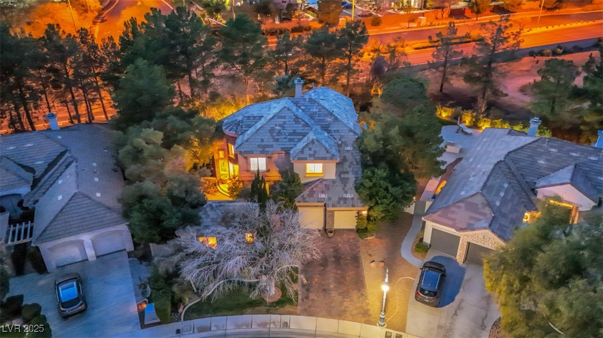 Las Vegas, Nevada 89145, United States, 3 Bedrooms Bedrooms, ,4 BathroomsBathrooms,Residential,Active,82971