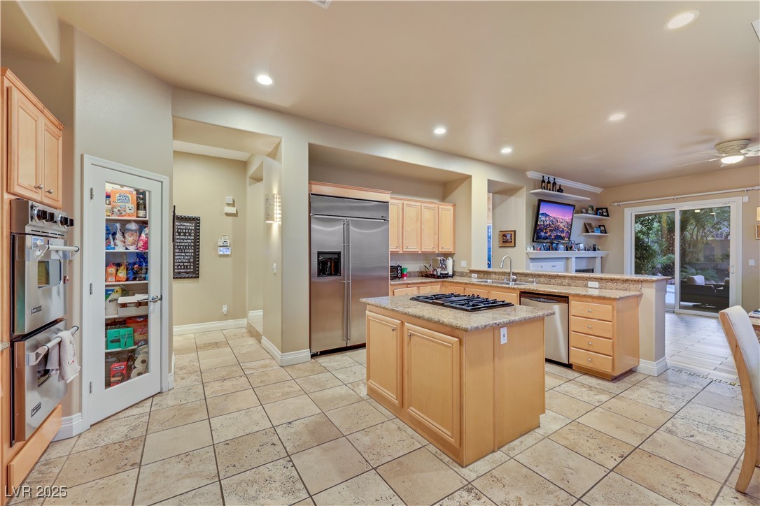 Las Vegas, Nevada 89145, United States, 3 Bedrooms Bedrooms, ,4 BathroomsBathrooms,Residential,Active,82971