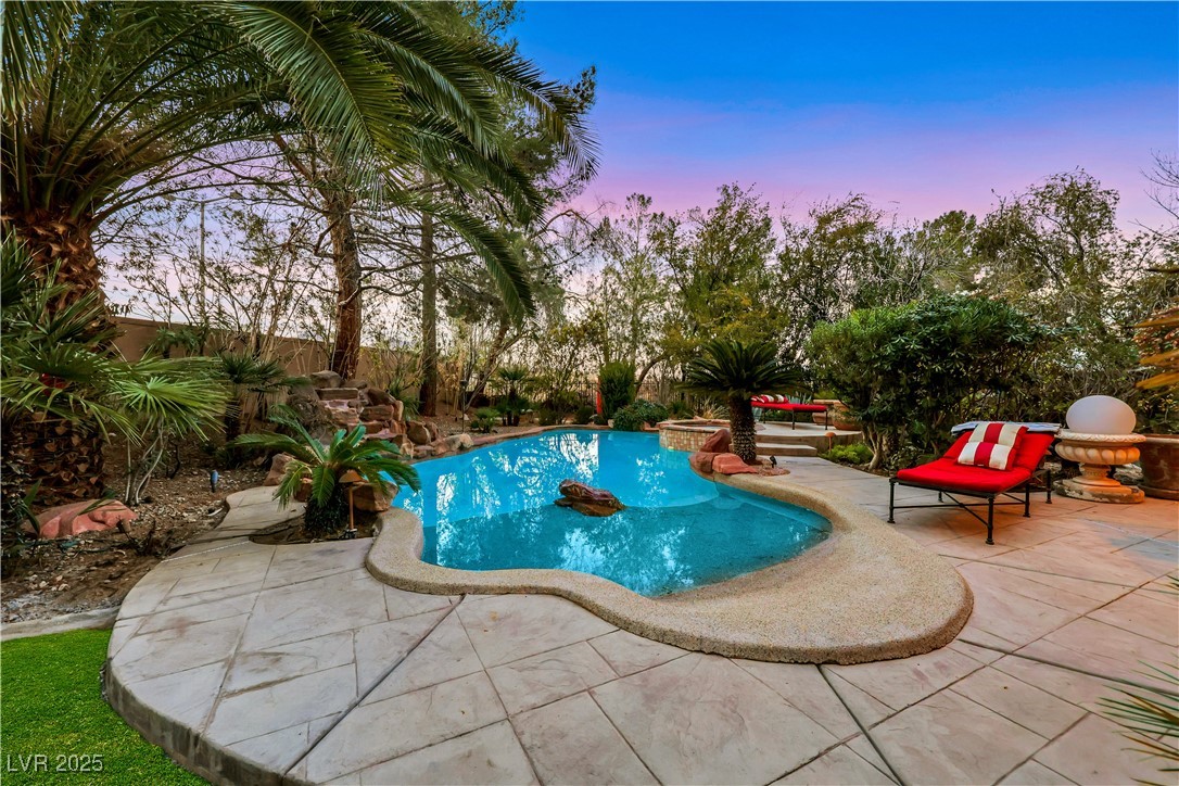 Las Vegas, Nevada 89145, United States, 3 Bedrooms Bedrooms, ,4 BathroomsBathrooms,Residential,Active,82971