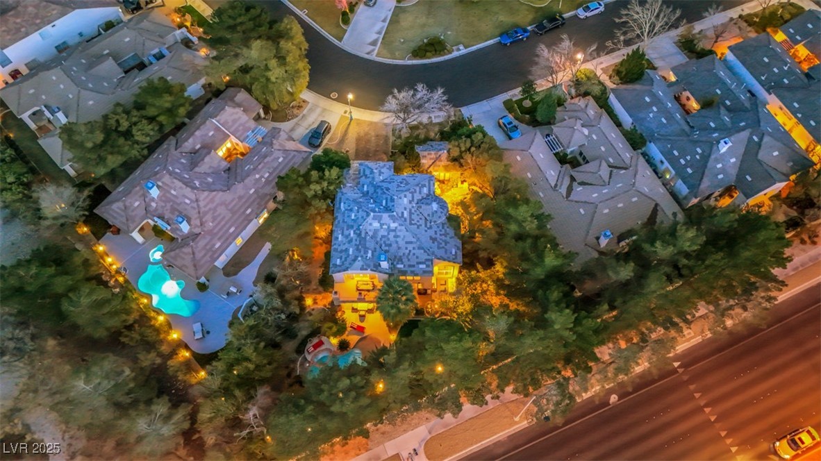 Las Vegas, Nevada 89145, United States, 3 Bedrooms Bedrooms, ,4 BathroomsBathrooms,Residential,Active,82971