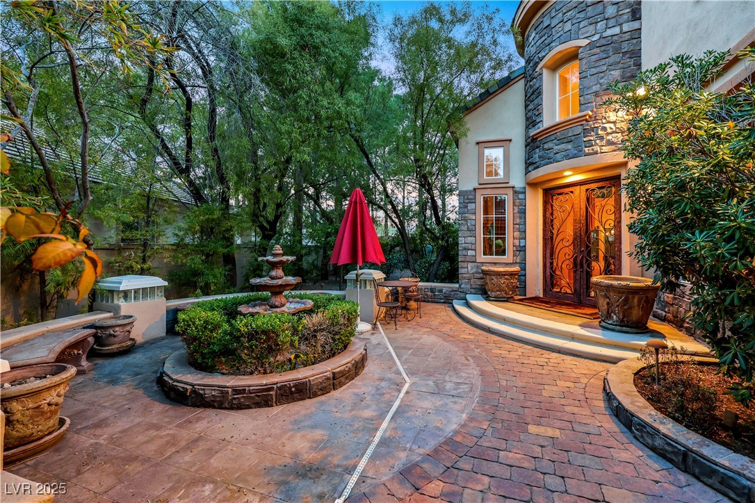 Las Vegas, Nevada 89145, United States, 3 Bedrooms Bedrooms, ,4 BathroomsBathrooms,Residential,Active,82971