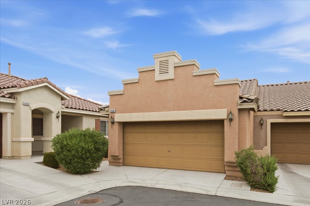 9344 Field Thistle Avenue