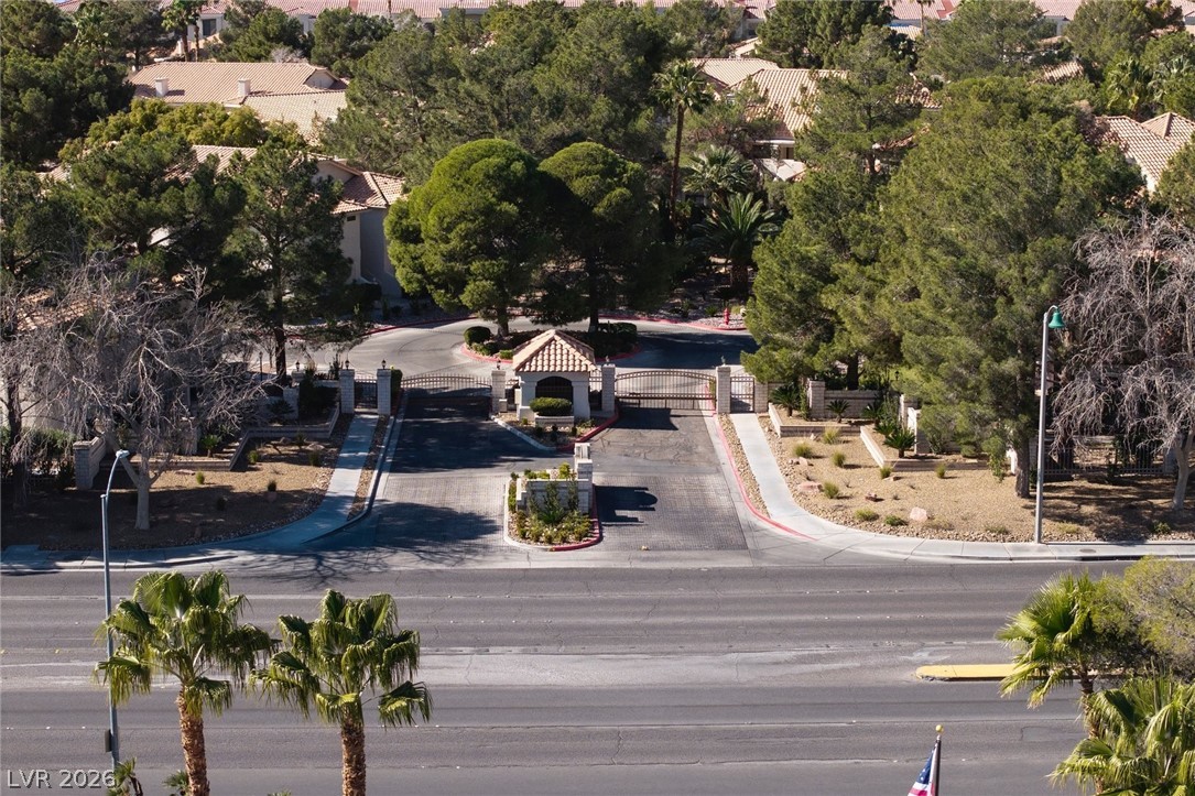 2643 S Durango Drive 102