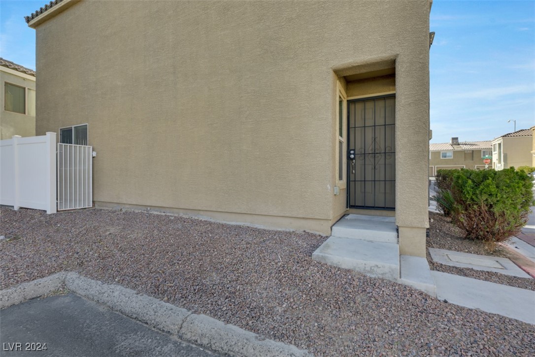 5271 Aurora Beam Avenue, Las Vegas, Nevada image 4