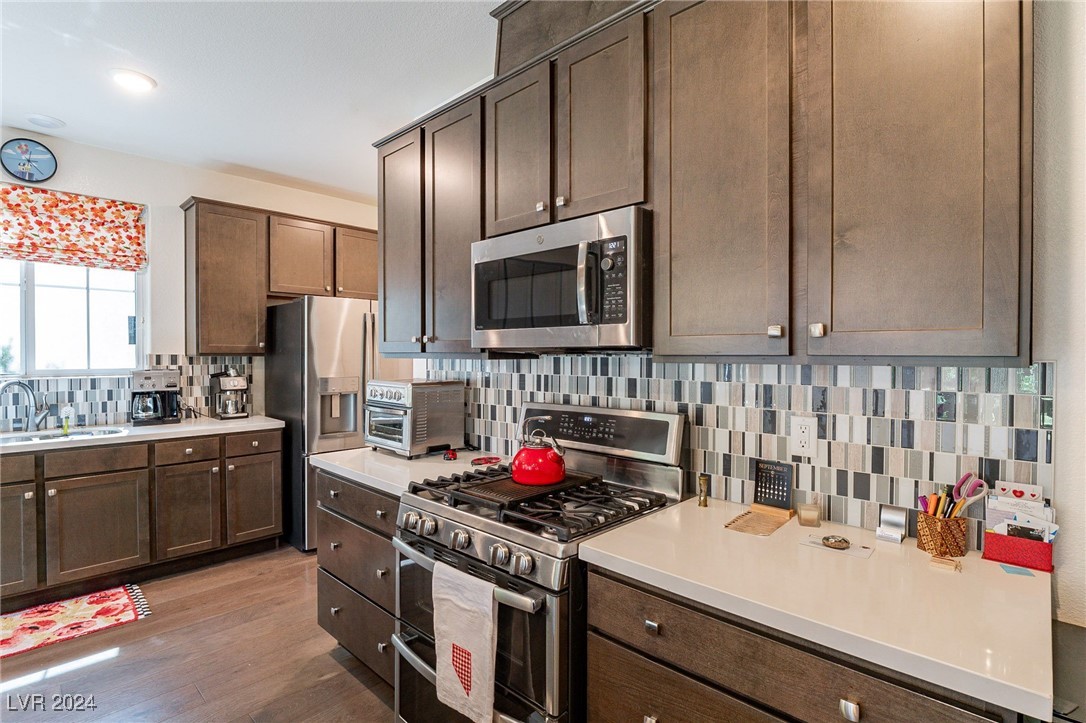 Henderson, Nevada 89052, United States, 3 Bedrooms Bedrooms, ,3 BathroomsBathrooms,Residential,Active,34091