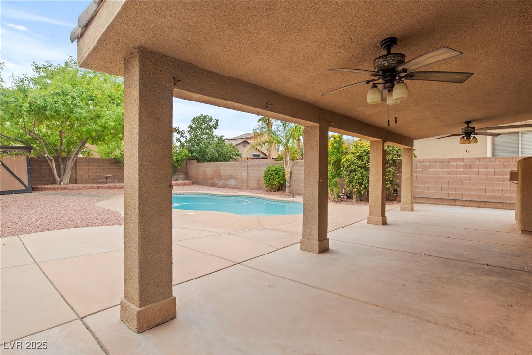 Las Vegas, Nevada 89129, United States, 4 Bedrooms Bedrooms, ,3 BathroomsBathrooms,Residential,Active,201191