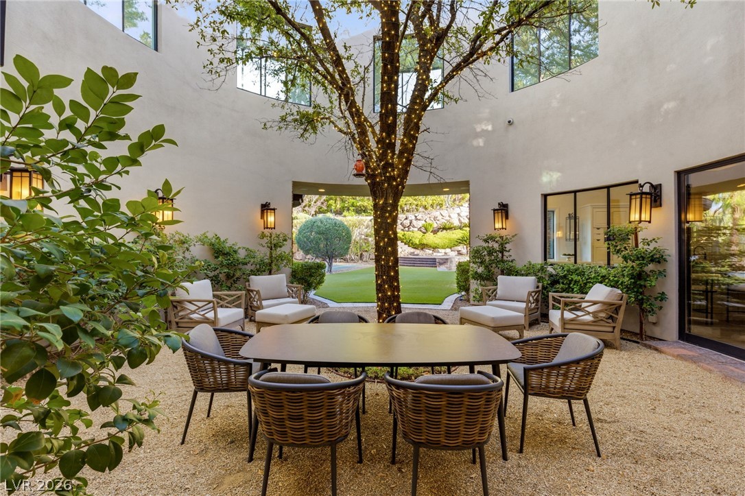 47 Soaring Bird Court