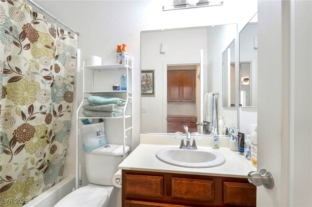 Las Vegas, Nevada 89122, United States, 3 Bedrooms Bedrooms, ,3 BathroomsBathrooms,Residential,Active,239284