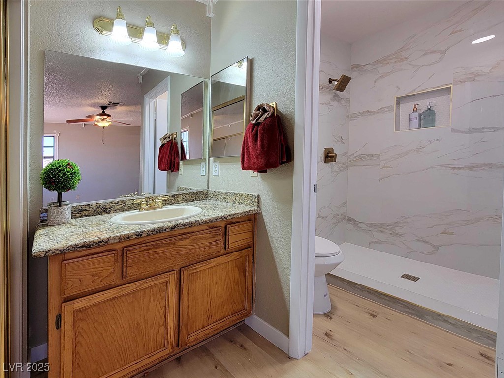 2451 Muirfield Avenue, Henderson, Nevada image 3