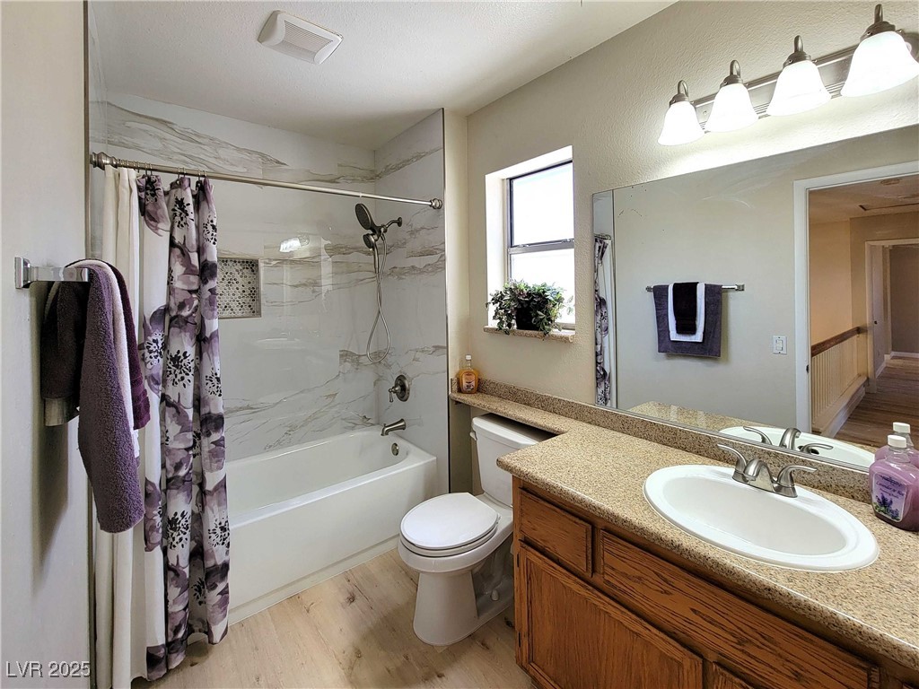 2451 Muirfield Avenue, Henderson, Nevada image 2