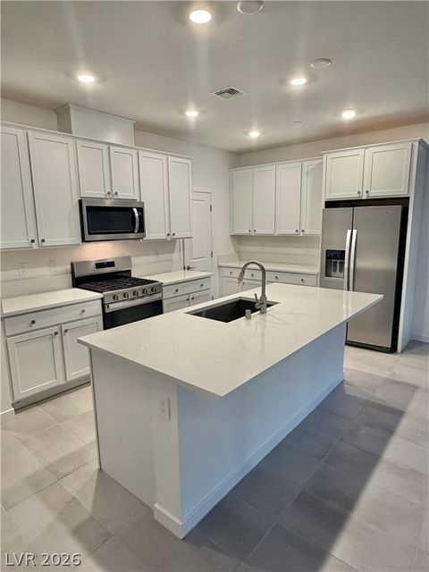Townhouse For Rent - 11476 Panoledge Avenue<br/> Las Vegas, NV 89138