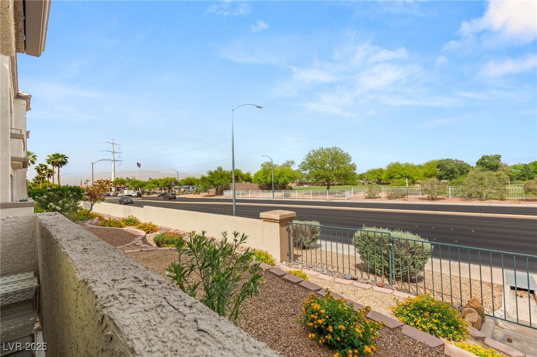 Las Vegas, Nevada 89128, United States, 2 Bedrooms Bedrooms, ,2 BathroomsBathrooms,Residential,Active,231558