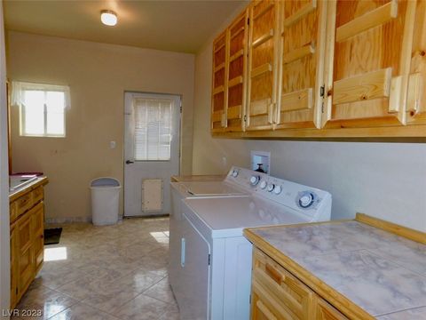 Single Family Residence in Laughlin NV 3629 Catalina Drive 32.jpg