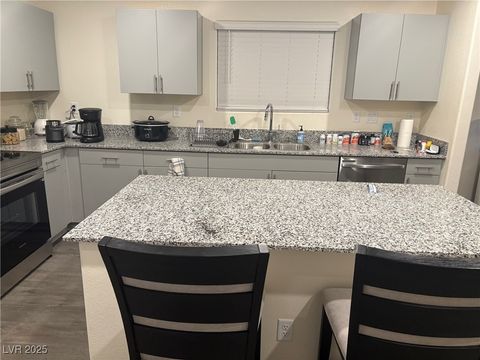 5609 Thunder Blue Avenue Las Vegas NV 89122