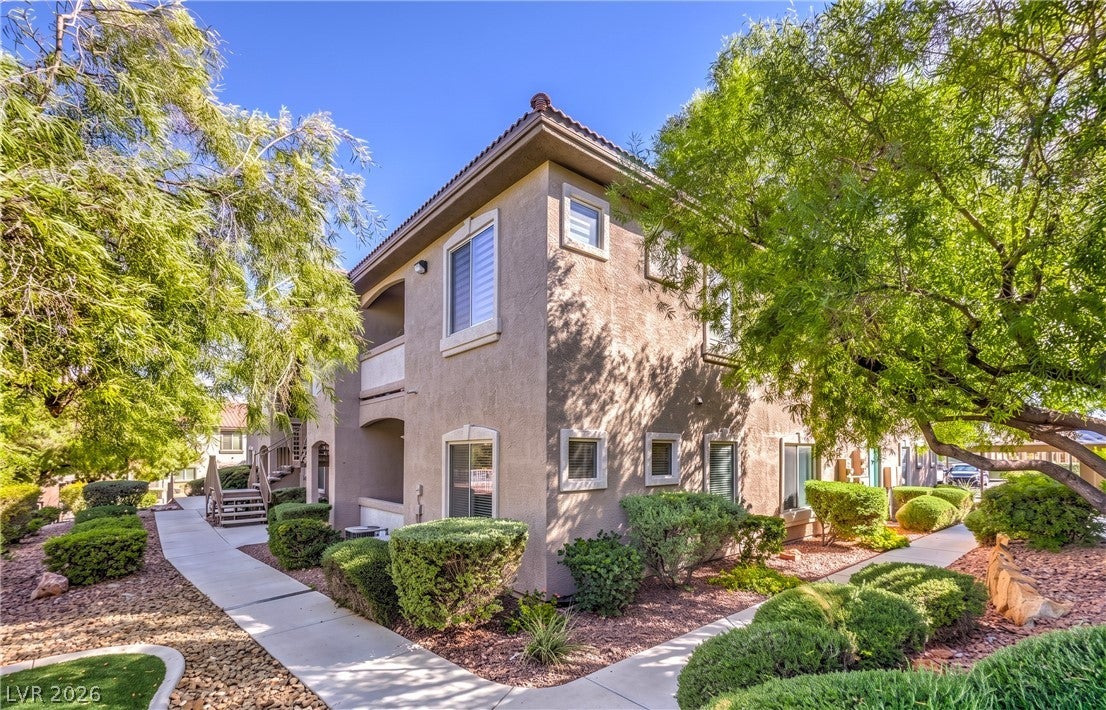 2305 W Horizon Ridge Parkway 1512