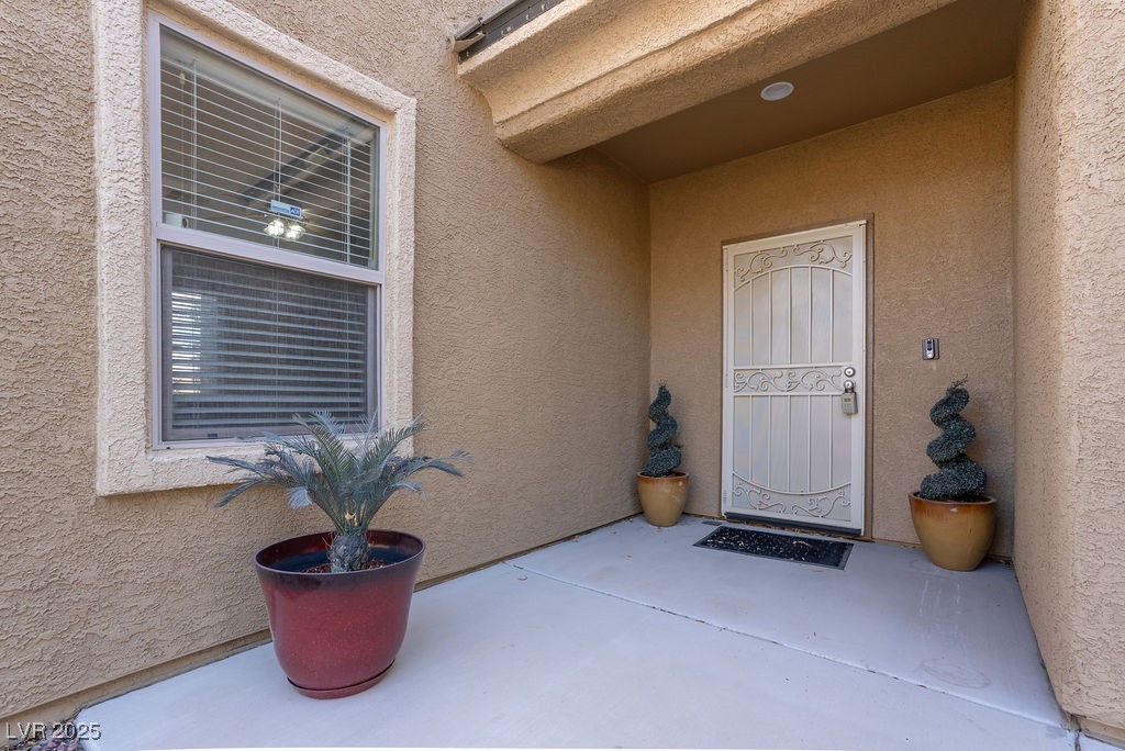 6882 Desert Thrasher Drive