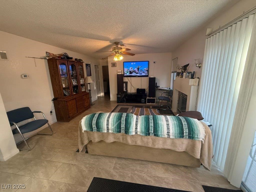 1325 Maplegrove Circle