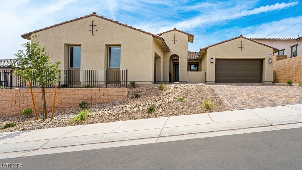 237 Paraggi Bay Drive